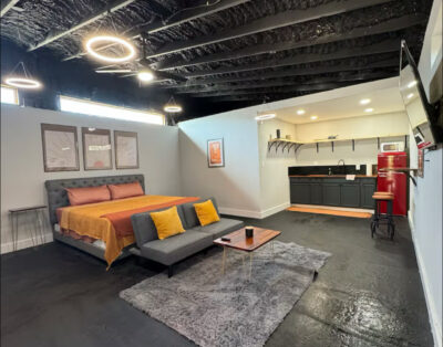 Central Pensacola Studio, Groovy & Spacious